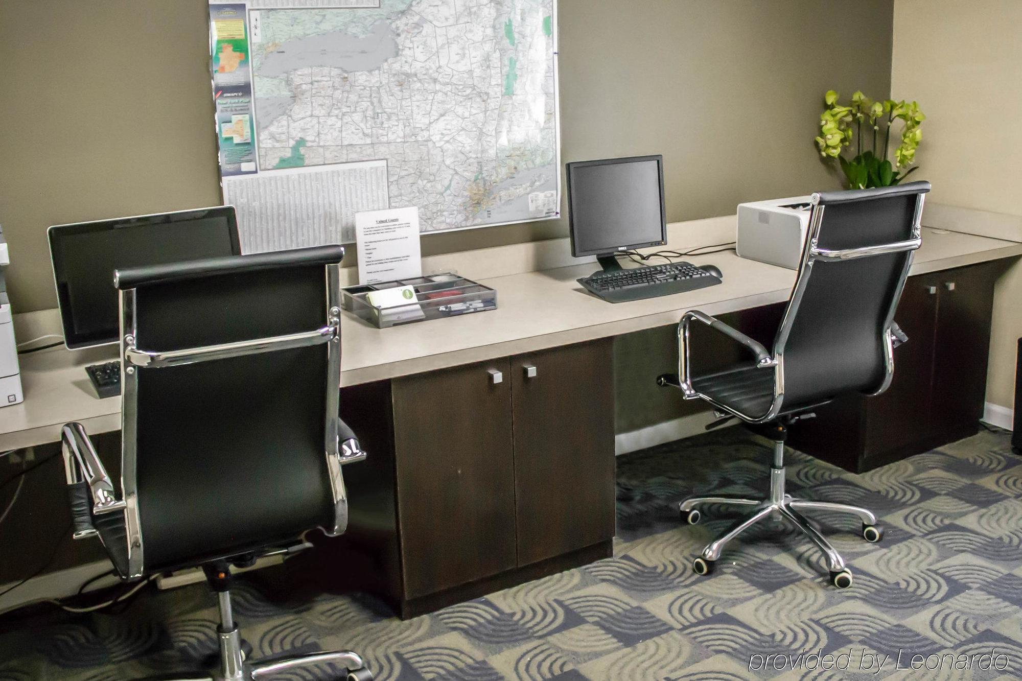 Holiday Inn Express & Suites - Albany Airport - Wolf Road By Ihg Εξωτερικό φωτογραφία