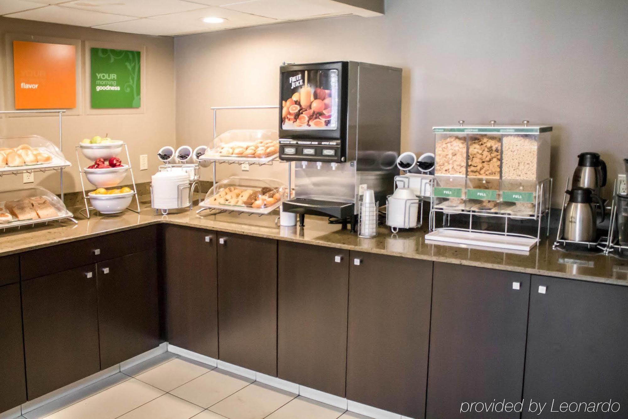 Holiday Inn Express & Suites - Albany Airport - Wolf Road By Ihg Εξωτερικό φωτογραφία